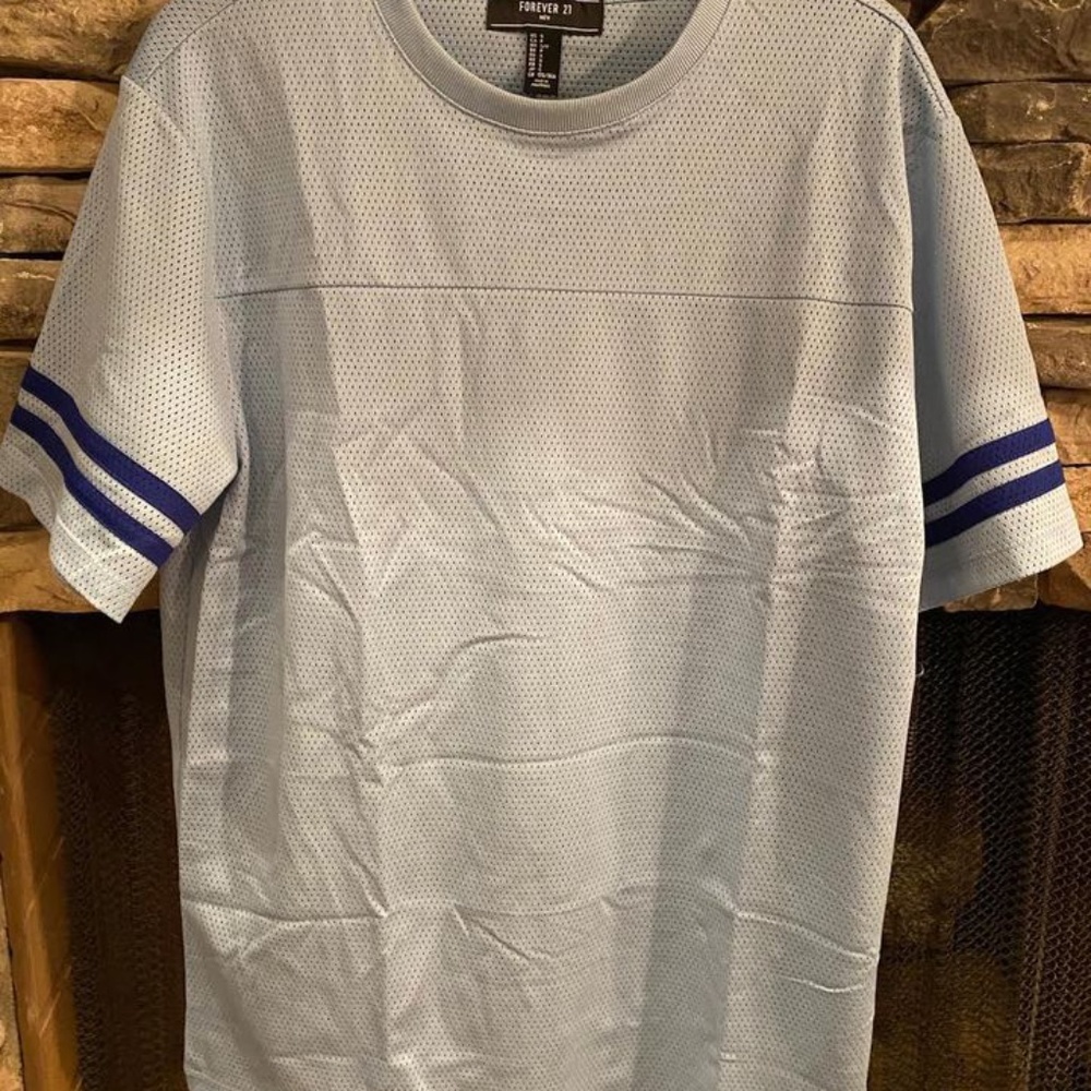 FOREVER 21 Men’s Short Sleeve Jersey Shirt, SMALL
